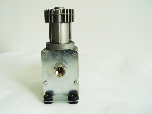 한 개의 120psi 크롬 공기 스프링 펌프 12 볼트 녹슬지 않는 납 호스 YURUI 6273R